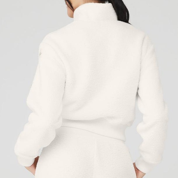 alo yoga micro sherpa destiny jacket in ivory - Picture 2 of 6